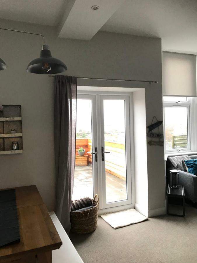 Апартаменти Wight View, Flat 2 Rosslyn House Свонідж Екстер'єр фото
