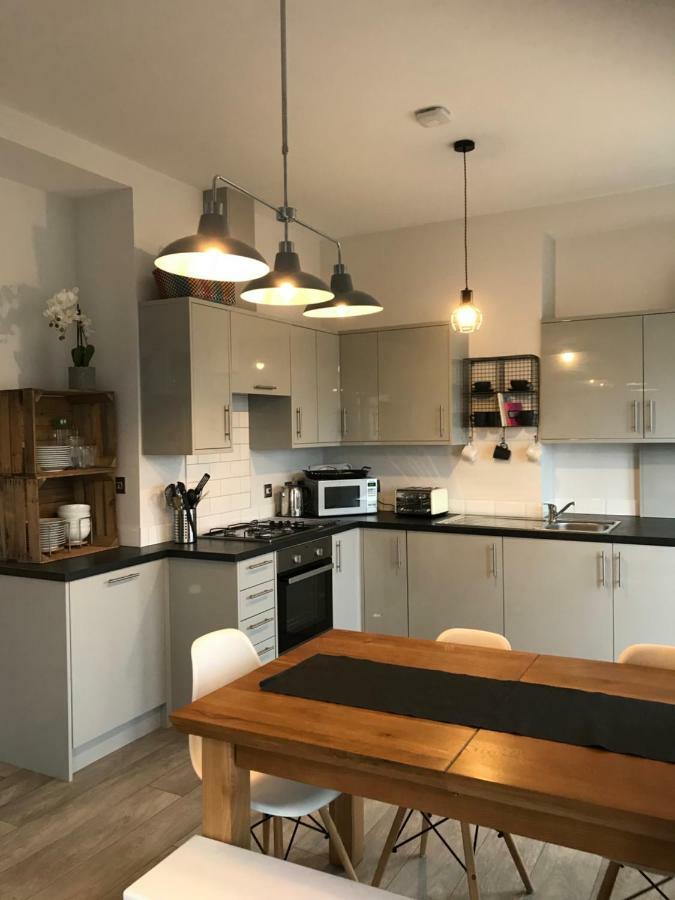 Апартаменти Wight View, Flat 2 Rosslyn House Свонідж Екстер'єр фото
